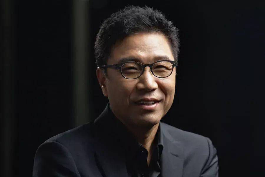 Lee Soo Man (soompi.com)