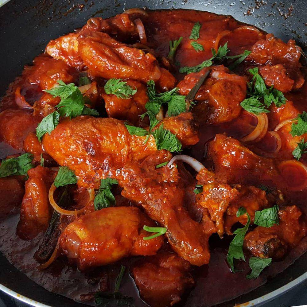 ilustrasi memasak ayam masak merah (instagram.com/lynnmikael08)