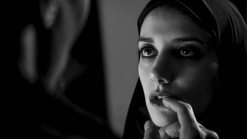 cuplikan film (Dok.Vice Films/A Girl Walks Home Alone at Night)
