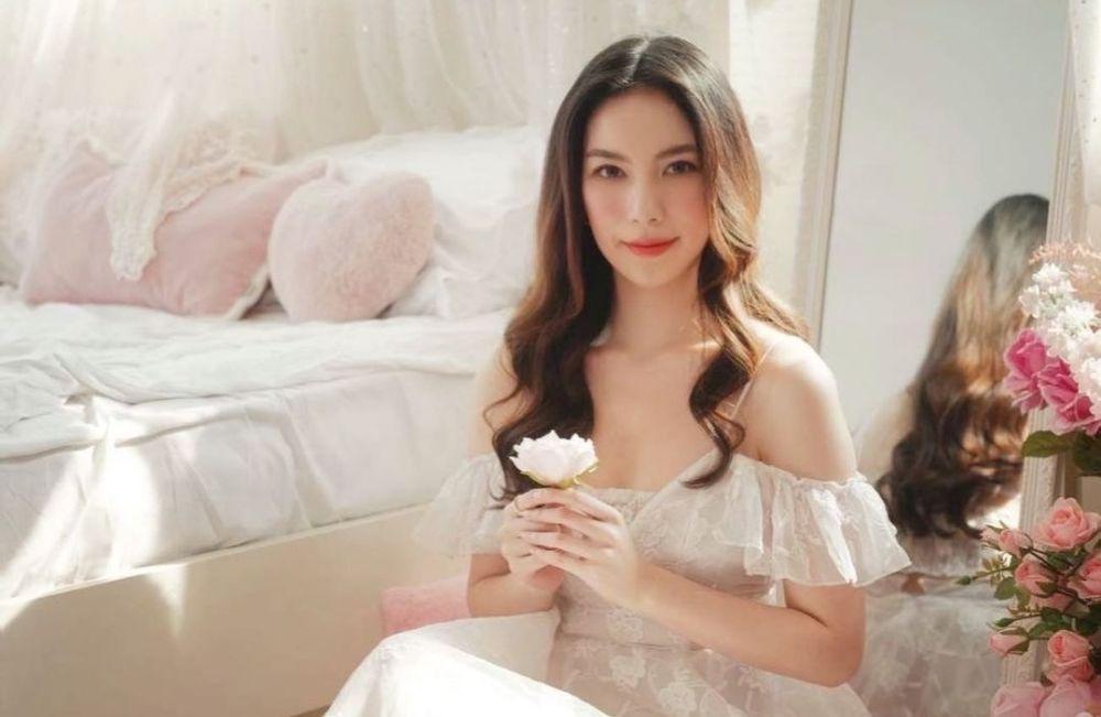 7 Perjalanan Karier Mook Worranit, Debut hingga Hengkang dari GMMTV