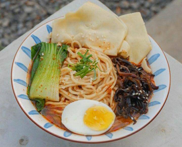 Waroenk Ramen Solo (instagram.com/waroenkramen)
