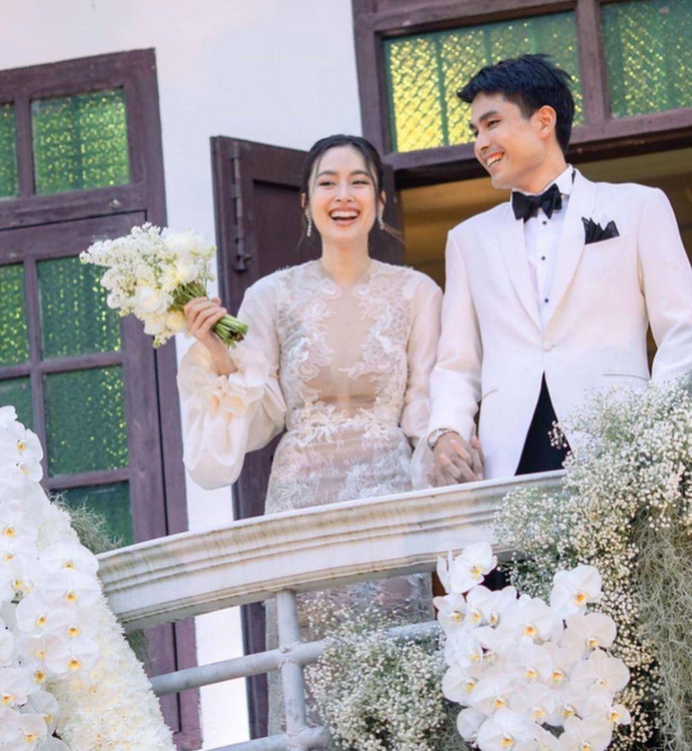 Resepsi Nong Poy (instagram.com/niyadarweddinganswer)