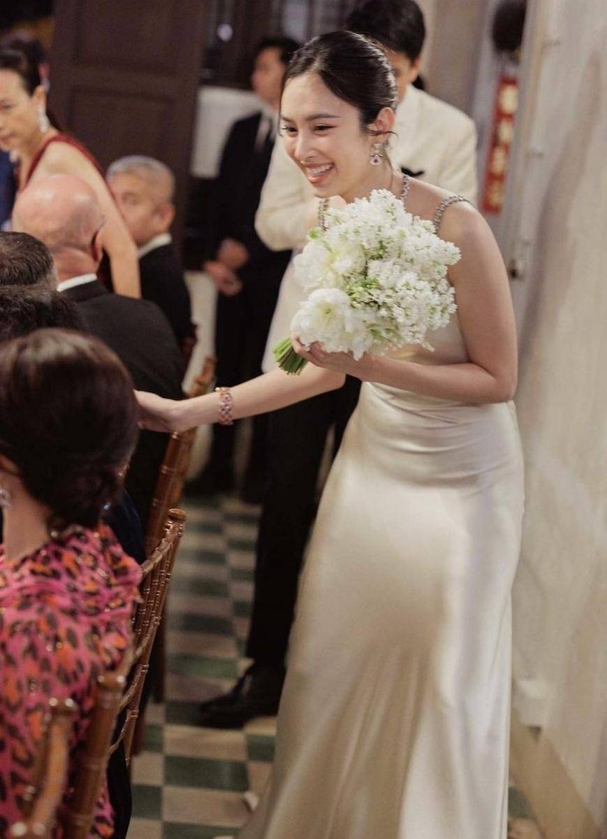 Resepsi Nong Poy (instagram.com/niyadarweddinganswer)