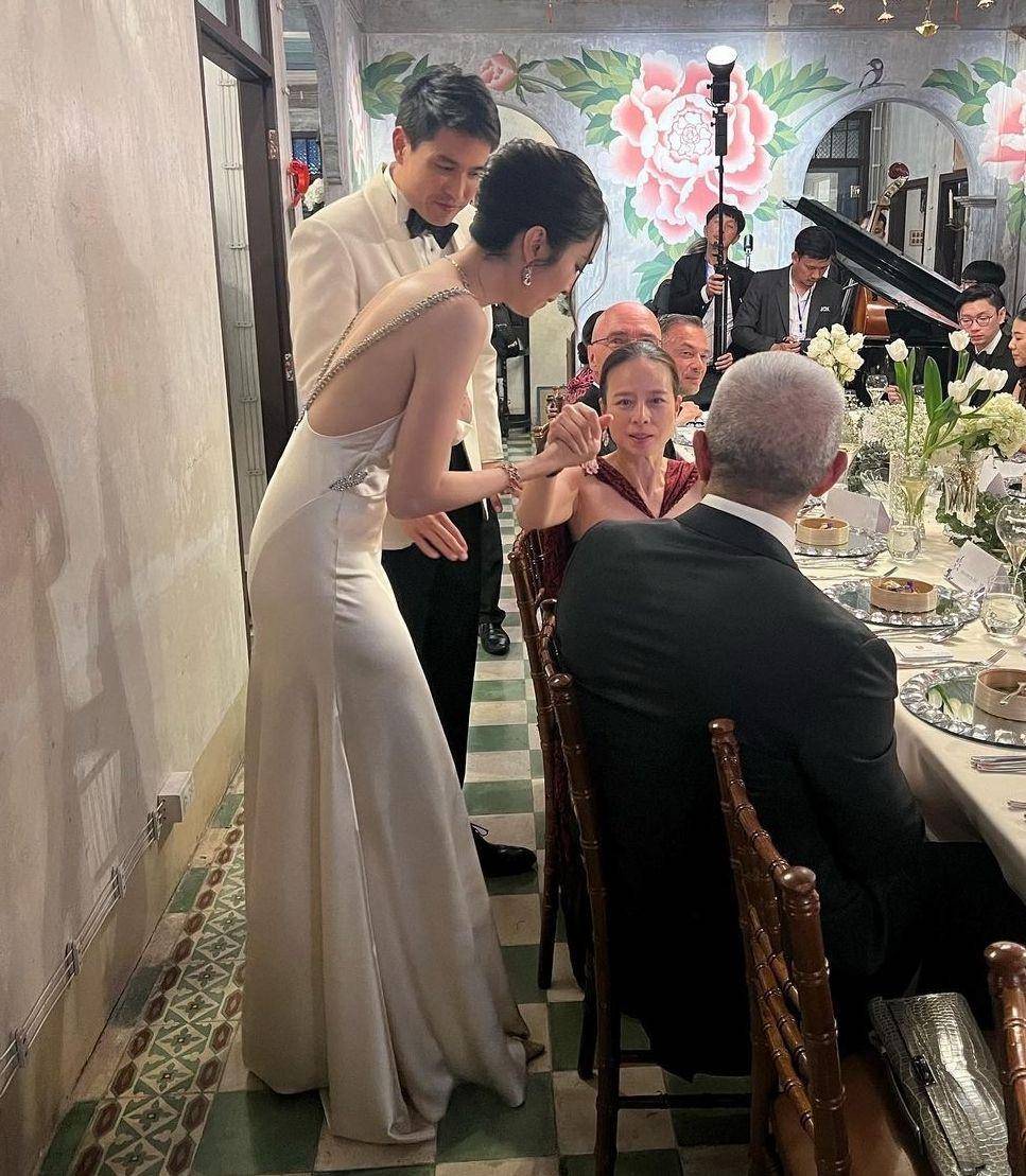 Resepsi Nong Poy (instagram.com/niyadarweddinganswer)
