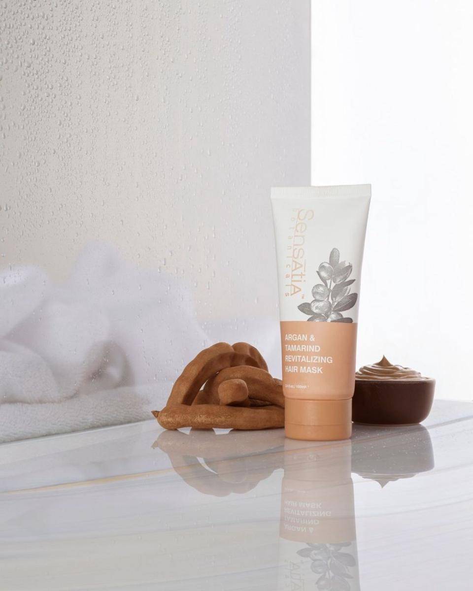 Sensatia Botanicals - Argan & Tamarind Revitalizing Hair Mask (instagram.com/sensatiabotanicals)