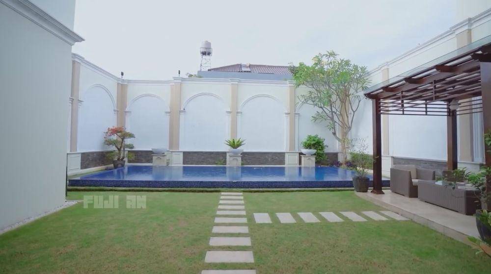 rumah baru Fuji (YouTube.com/Fuji An)
