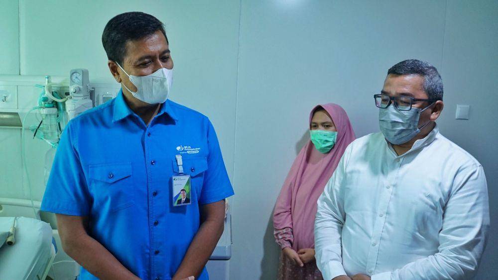 Direktur Rumah Sakit Pertamina Jaya Dody Alamsyah Siregar memberikan apresiasi atas gerak cepat dan kepedulian BPJS Ketenagakerjaan terhadap peserta yang menjadi korban. (Dok. BPJAMSOSTEK)