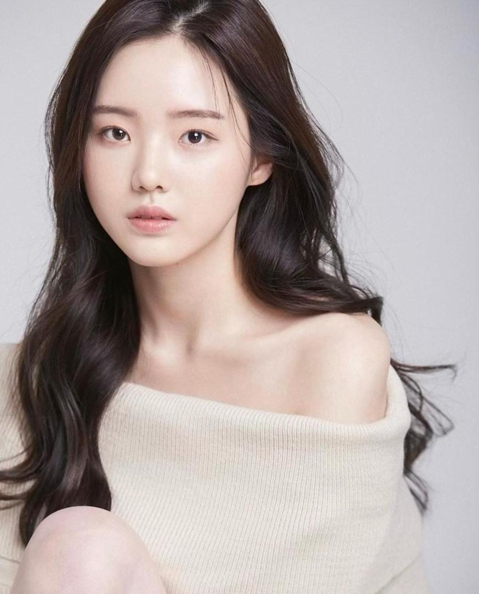 Kang Na Eon (instagram.com/djsskrkd)
