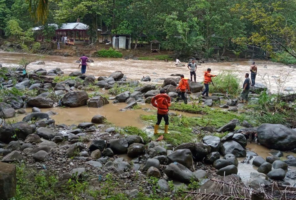 Pencarian santriwati di Sungai Parsarsiran Batangtoru, Tapsel (Dok.BPBD Tapsel)