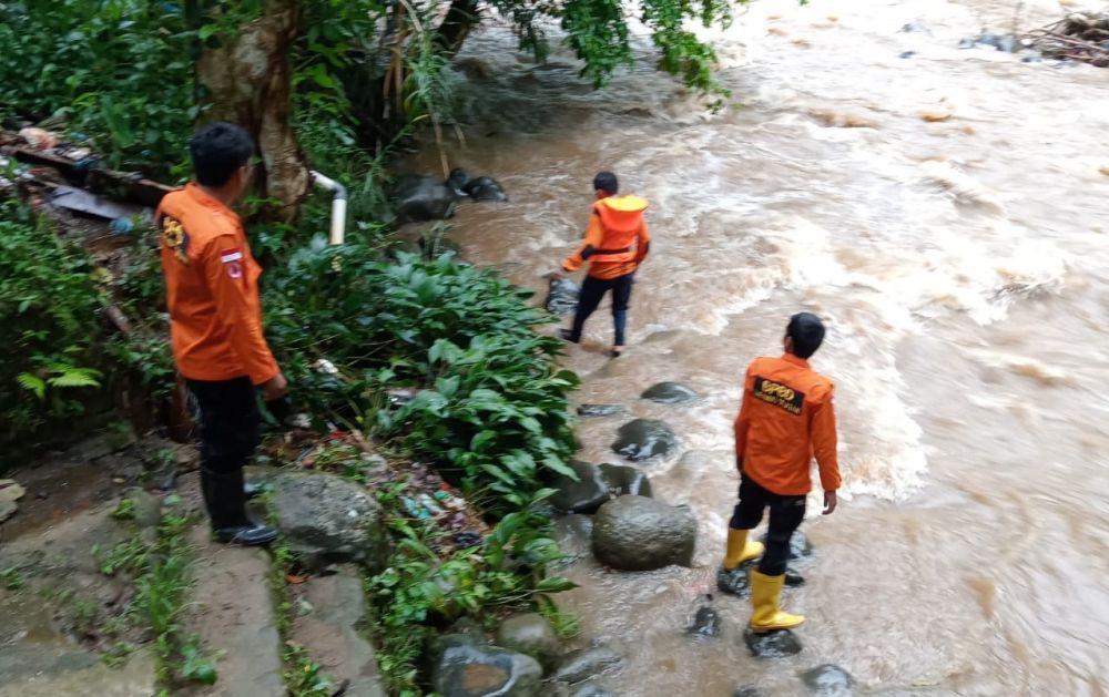 Pencarian santriwati di Sungai Parsarsiran Batangtoru, Tapsel (Dok.BPBD Tapsel)