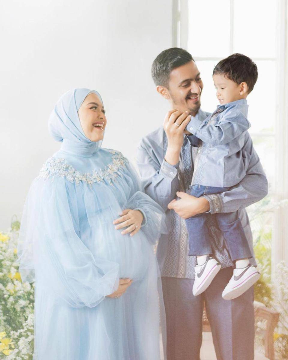 Maternity shoot anak kedua Febby Palwinta. (instagram.com/febbypalwinta)