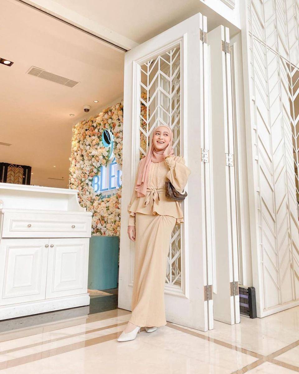 OOTD hijab cewek bumi ala selebgram Seviqe Febinita (instagram.com/seviqfebinita)