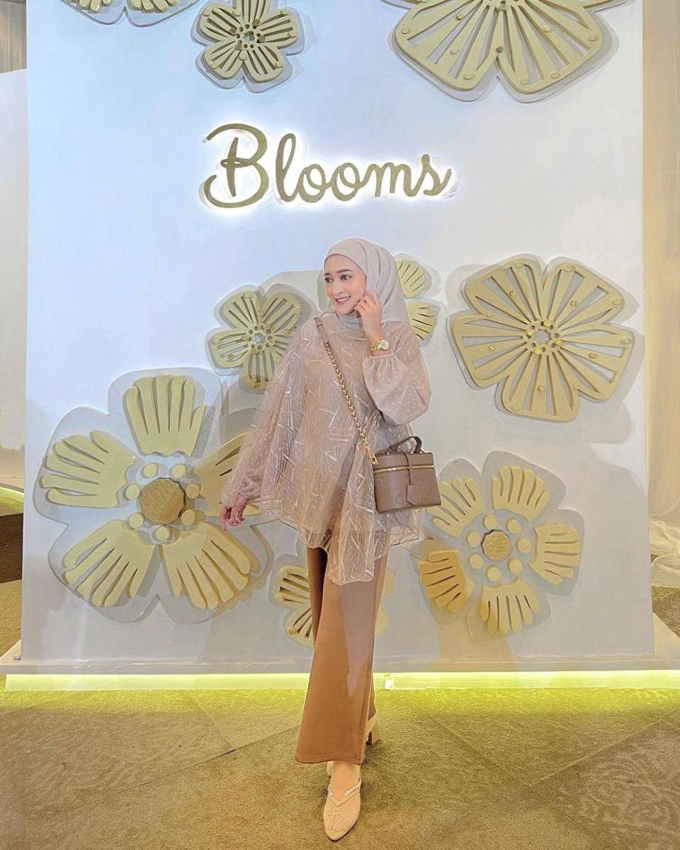 OOTD hijab cewek bumi ala selebgram Seviqe Febinita (instagram.com/seviqfebinita)
