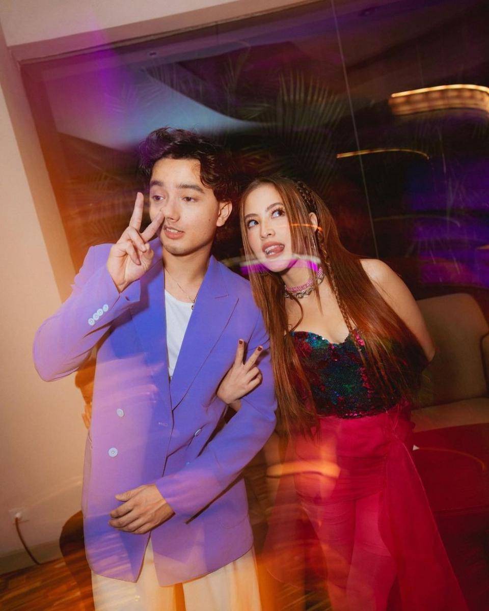 para pemeran Virgo and The Sparklings (instagram.com/bryandomani_bd_)