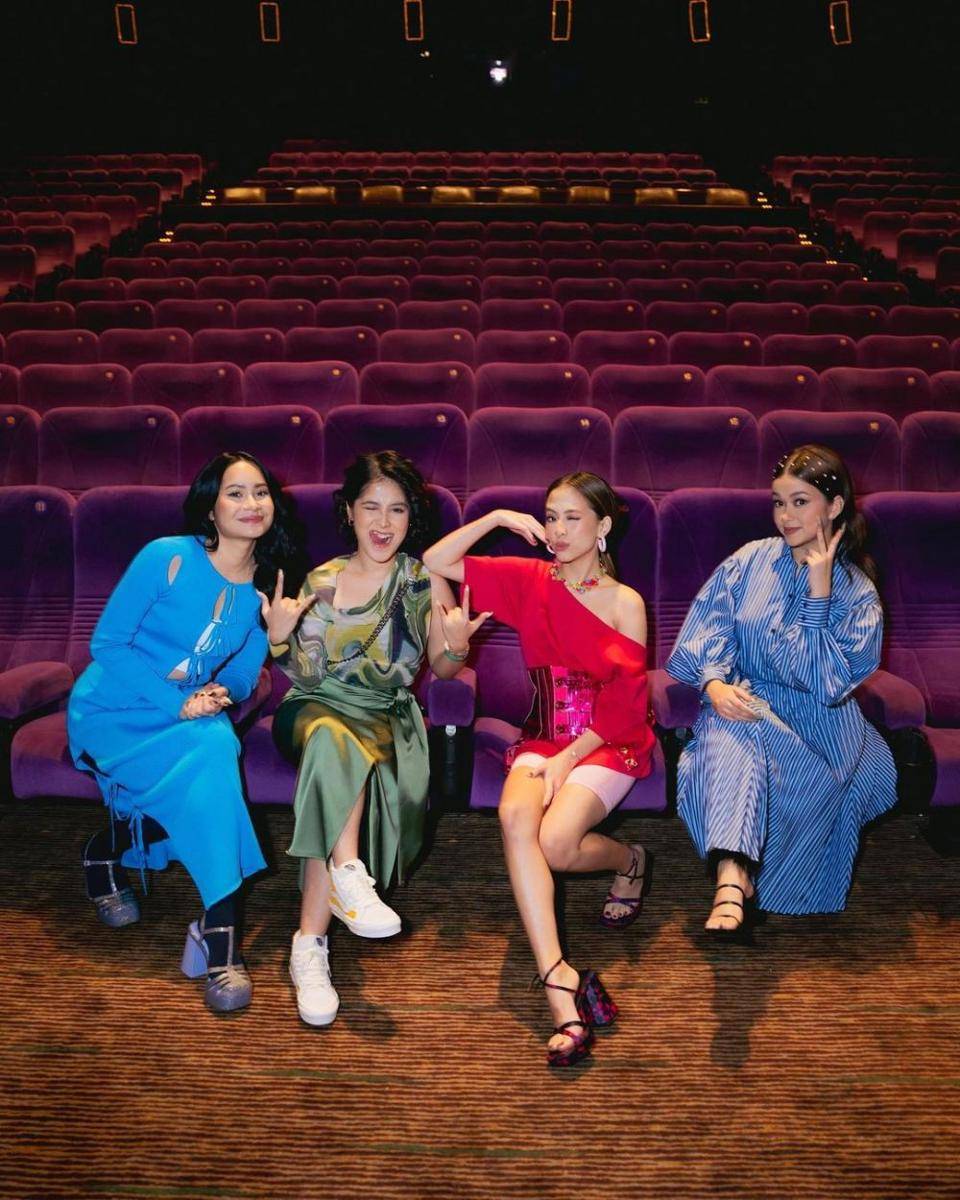para pemeran Virgo and The Sparklings (instagram.com/zaraadhsty)