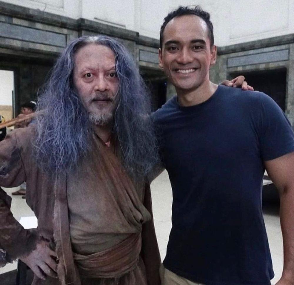 Sujiwo Tejo dan Ario Bayu (instagram.com/gundalamovie.official)