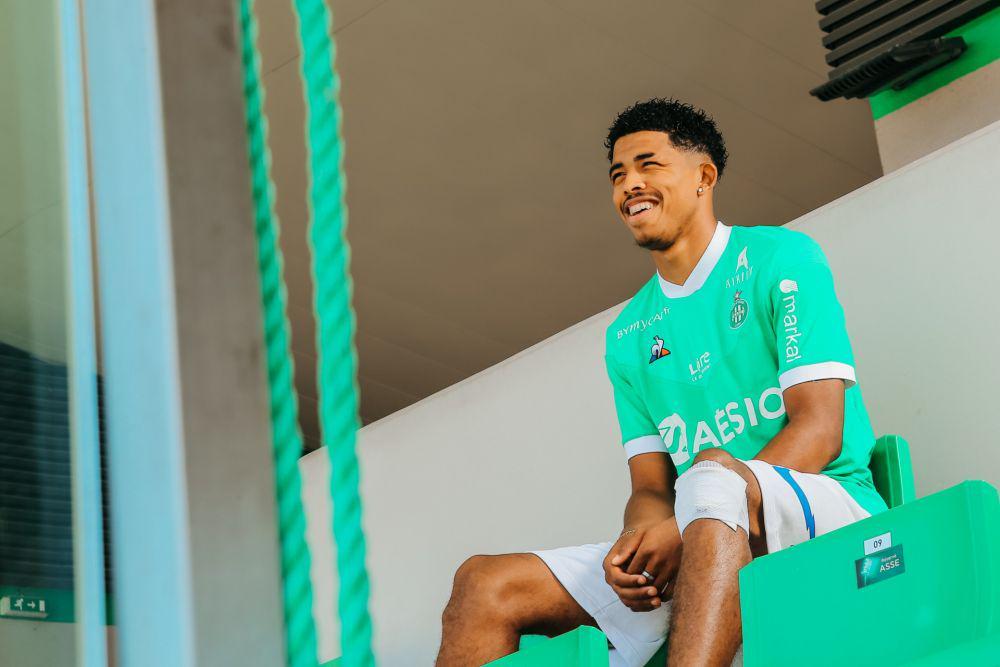 Tak Disangka, 6 Bintang Aktif Ini Pernah Main dengan AS Saint-Etienne