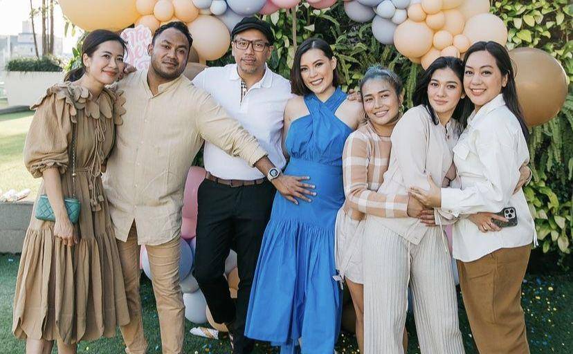 momen kejutan ultah Viviane Simorangkir (instagram.com/viv_viviane)