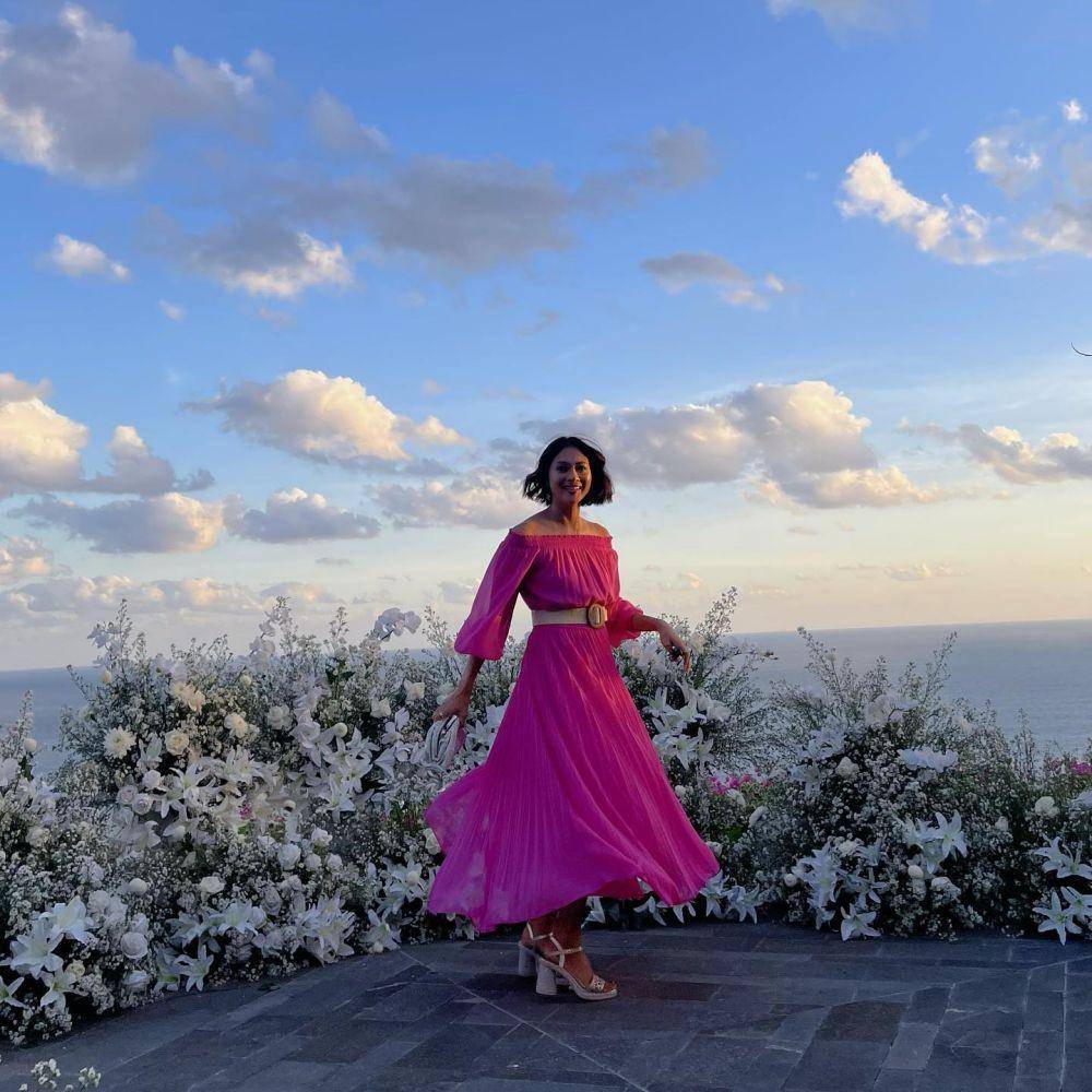 OOTD kondangan Rini Yulianti (instagram.com/riniyulianti)