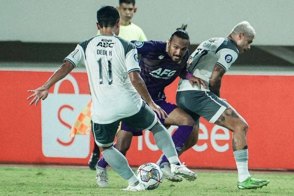 Persik saat menghadapi Persib di putaran pertama Liga 1 2022/2023. (instagram.com/persikfcofficial)