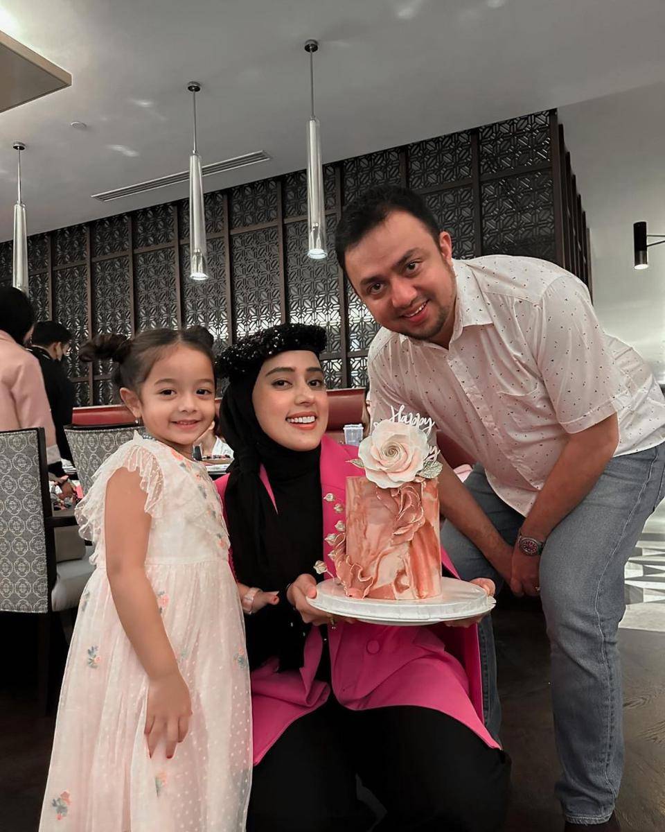 potret ultah ke-37 Fairuz A. Rafiq (instagram.com/fairuzarafiq)
