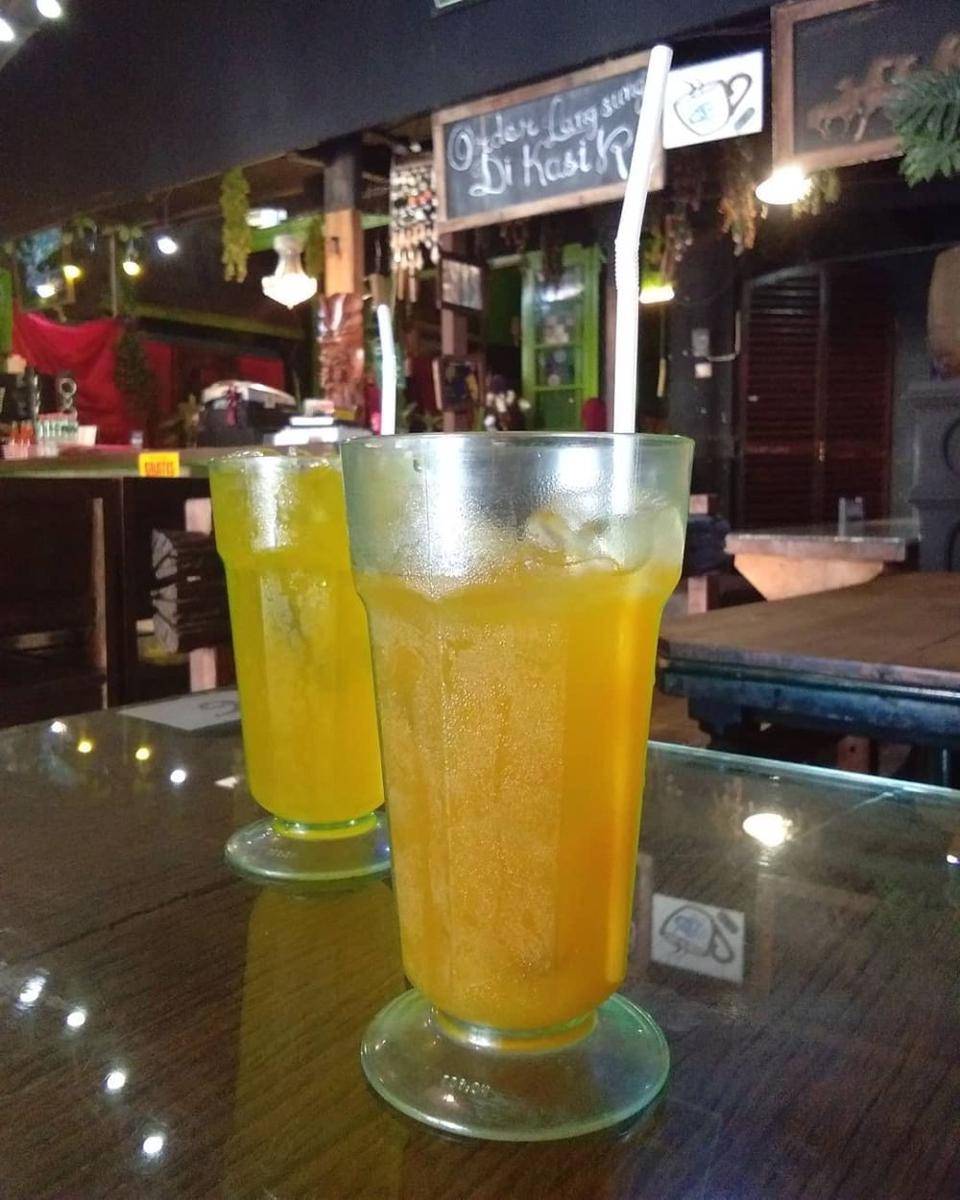 es sinom (instagram.com/wiranggaputeraofficial)