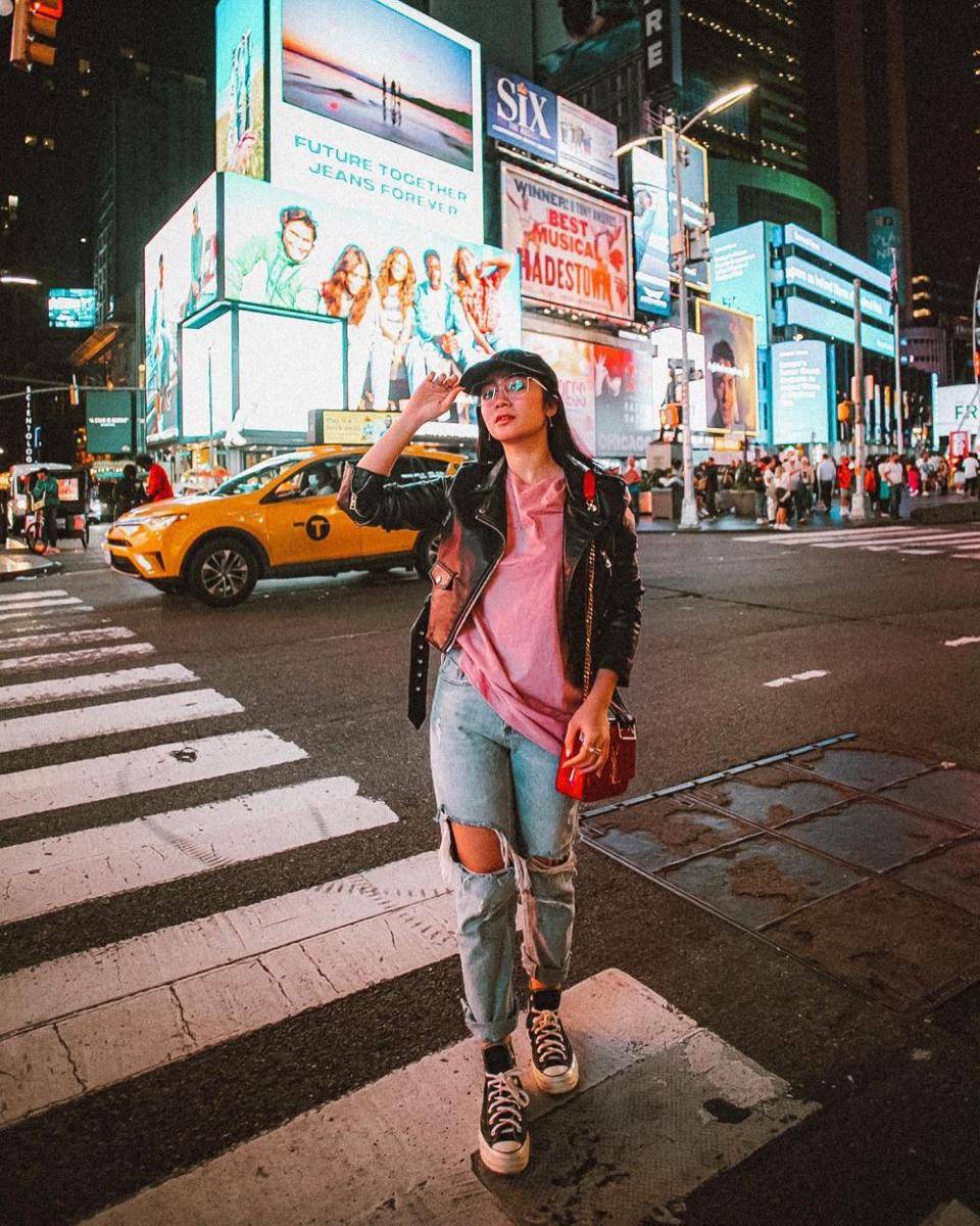 Layering outfit ala Febby Rastanty (instagram.com/febbyrastanty)