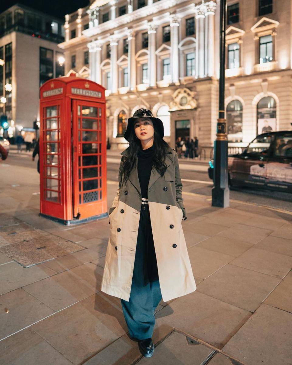 Layering outfit ala Febby Rastanty (instagram.com/febbyrastanty)