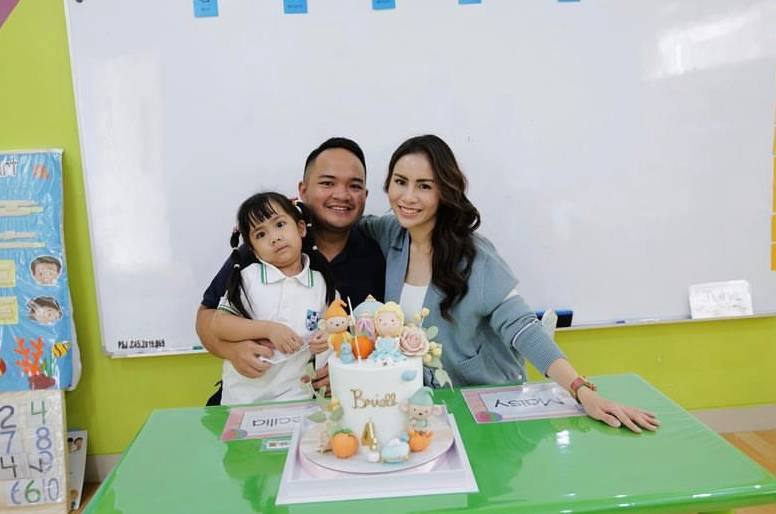 momen ultah Sheena anak Momo eks Geisha (instagram.com/therealmomogeisha)