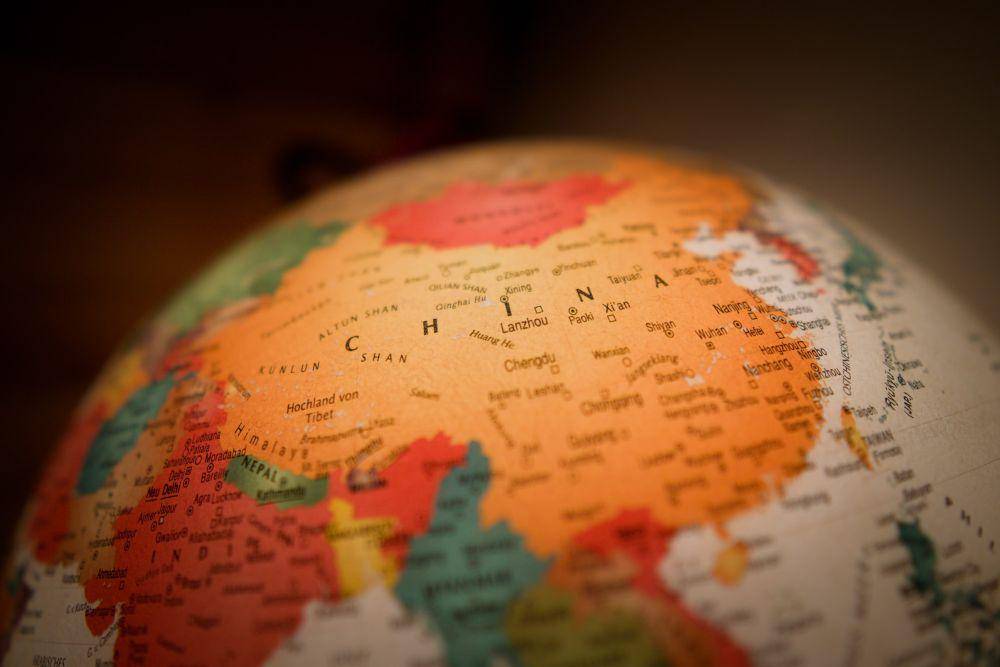 ilustrasi Asia (unsplash.com/@christianlue)
