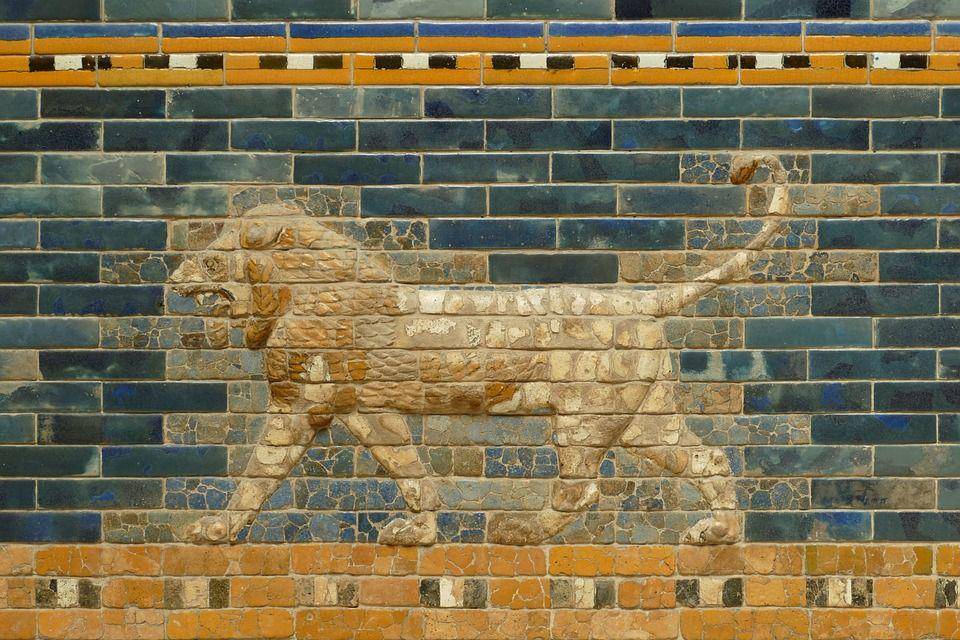sebuah relief peninggalan Babilonia (pixabay.com/falco)