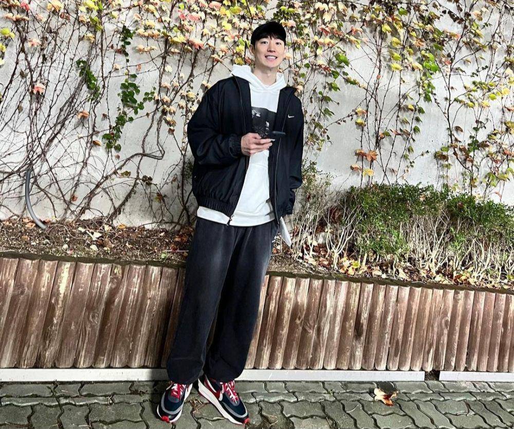 Lee Je Hoon (instagram.com/leejehoon_official)