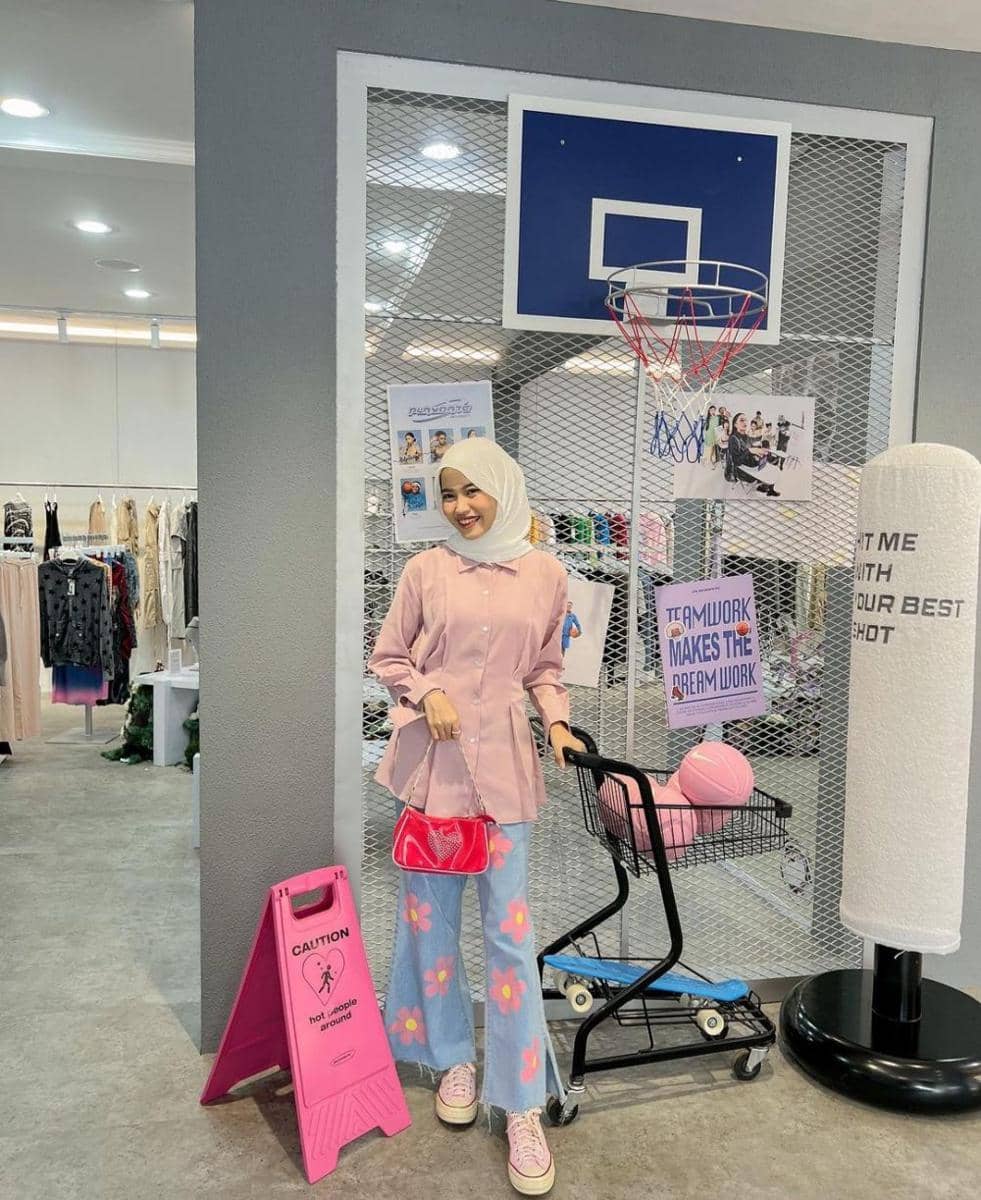 Queen Artha (instagram.com/queenarths)