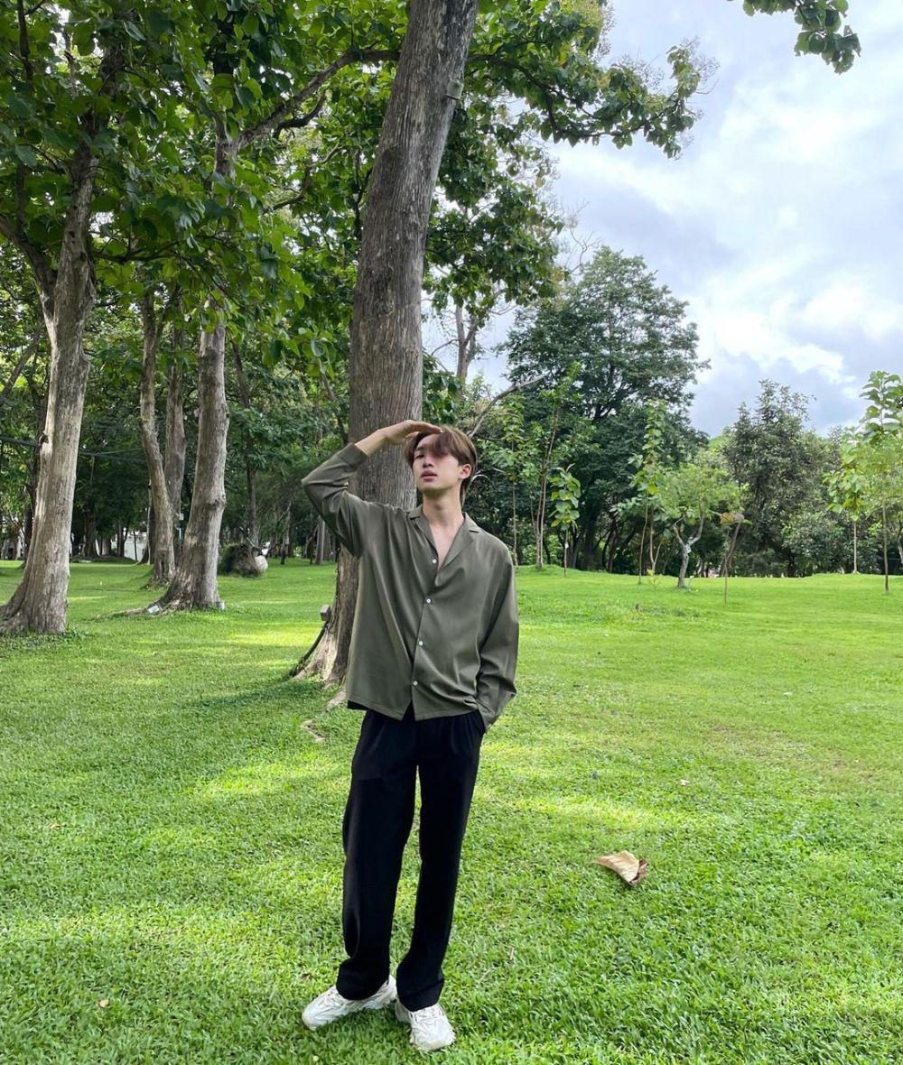 Mix and match outfit ala Noeul Nuttarat (instagram.com/noeullee_)
