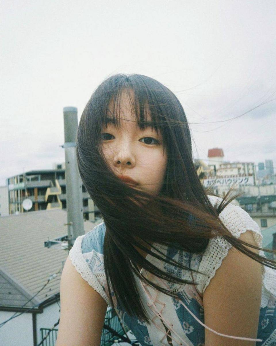 Erika Karata (instagram.com/toshiakikitaoka)