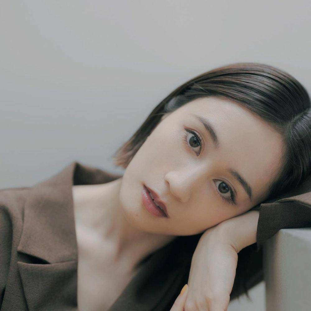 Atsuko Maeda (instagram.com/barfout_magazine_tokyo)