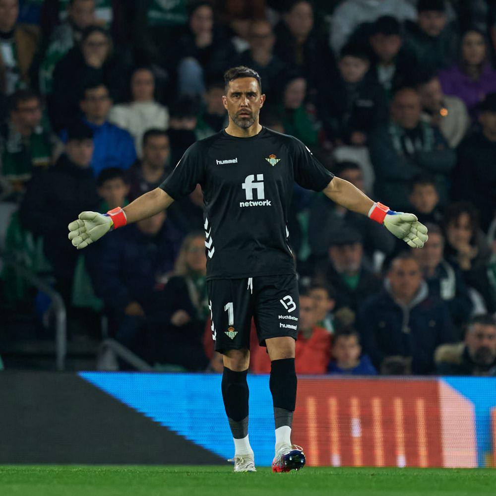 Claudio Bravo (twitter.com/RealBetis_en)