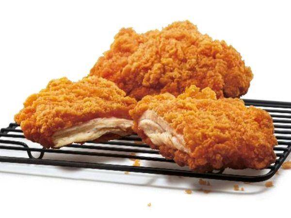 ilustrasi ayam McD bagian keel (singaporefoodie.com)