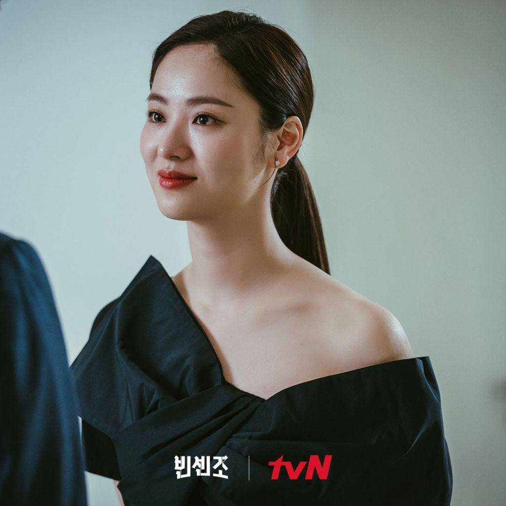 Jeon Yeo Been dalam cuplikan drama Vincenzo (twitter.com/cjndrama)