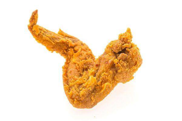 ilustrasi ayam McD bagian wings (freepik.com/mrsiraphol)