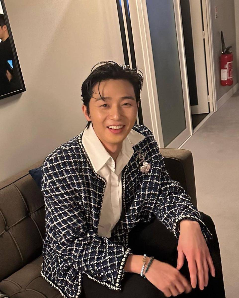 Park Seo Joon (instagram.com/jennierubyjane)