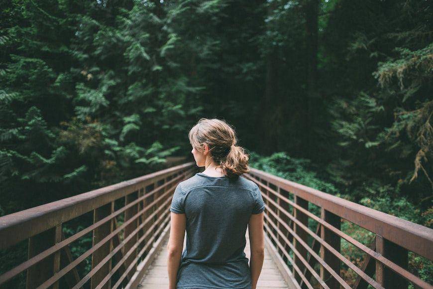 ilustrasi membuat keputusan (unsplash.com/Jake Melara)