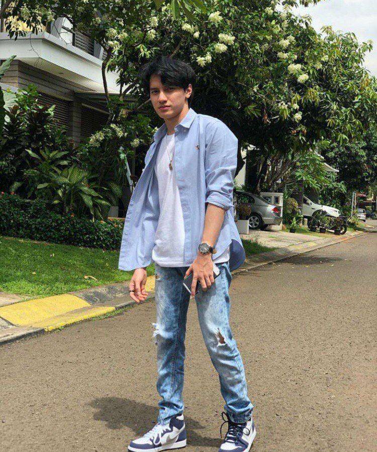 Potret Boyfriend Material (instagram.com/farhanrasyidd)
