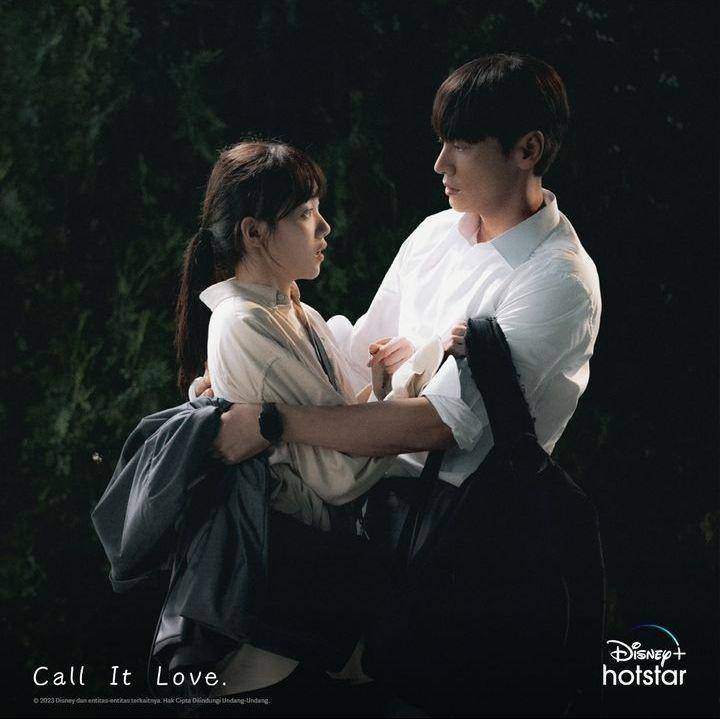 Kim Young Kwang dan Lee Sung Kyung di drama Call It Love (instagram.com/disneyplushotstarid)