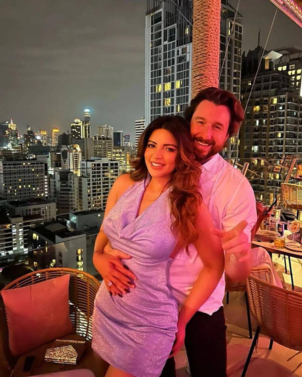 Shama Sikander dan suami (instagram.com/shamasikander)