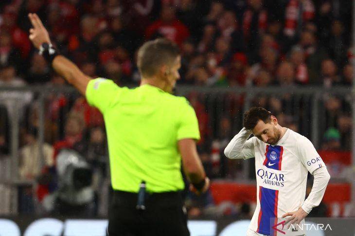 Bayern lawan PSG di Liga Champions. (ANTARA FOTO/REUTERS/Kai Pfaffenbach)