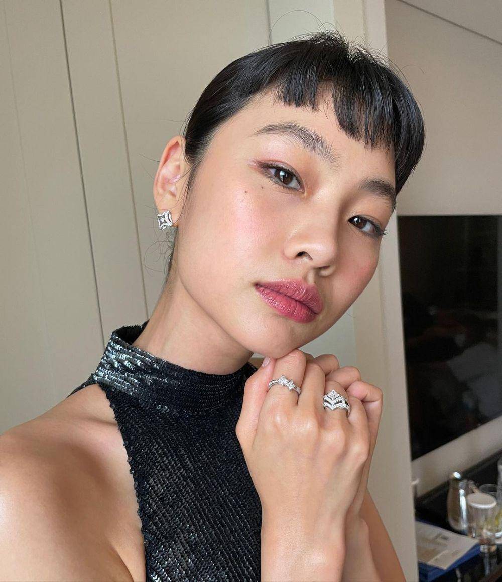 Potret Jung Ho Yeon (instagram.com/hoooooyeony)