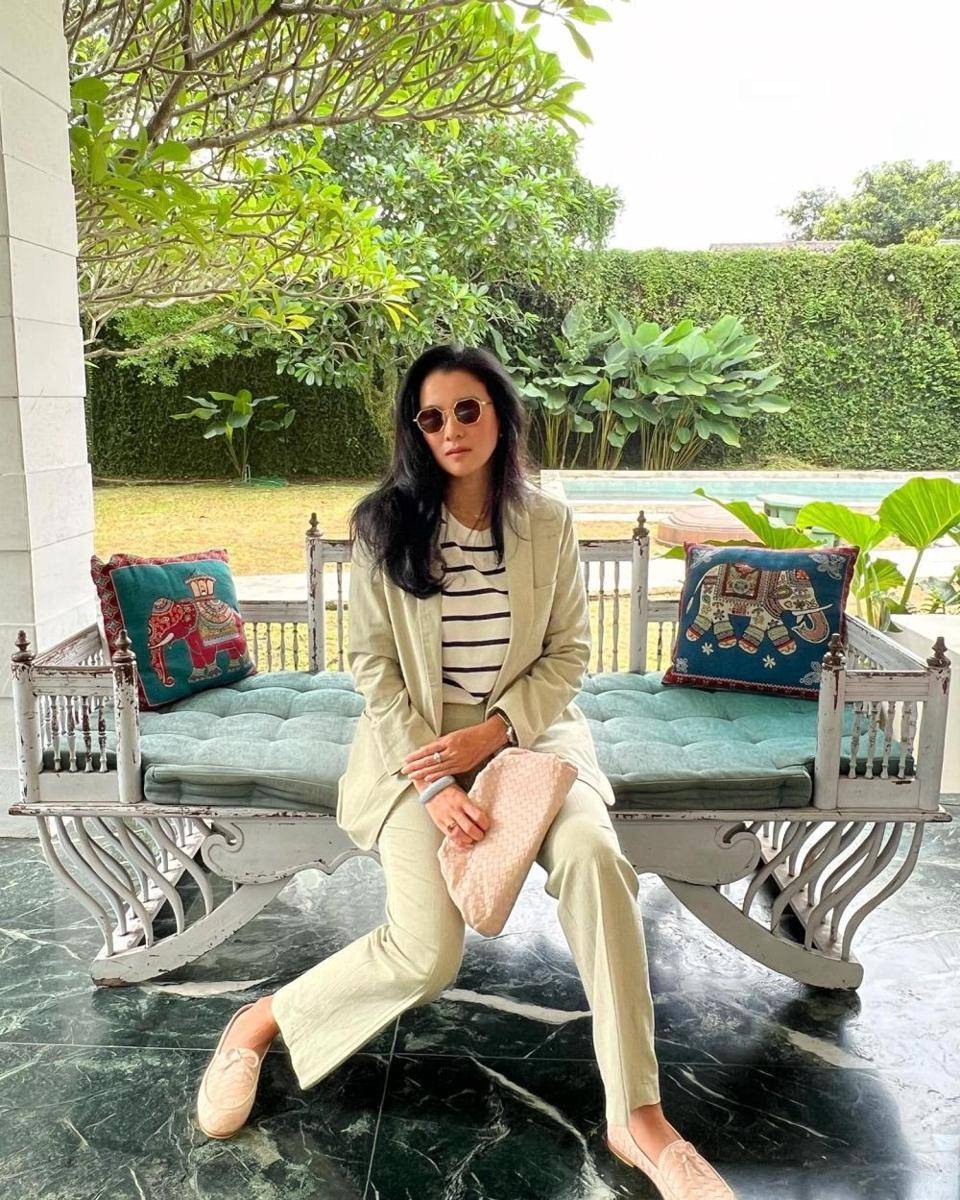 Office look ala Marcella Zalianty (instagram.com/marcella.zalianty)