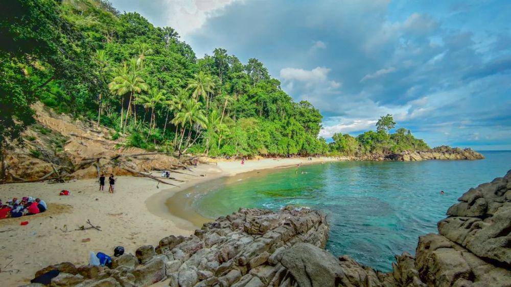 Pantai Werahung (instagram.com/jenderalphonegraph)
