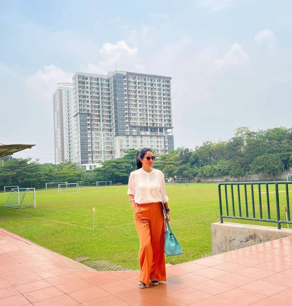 Office look ala Marcella Zalianty (instagram.com/marcella.zalianty)